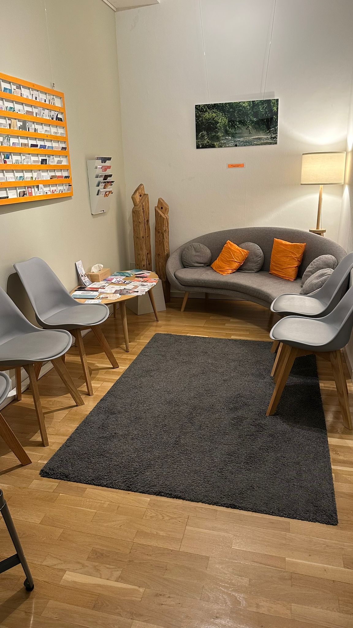 Salle d'attente cabinet Gestalt Genève